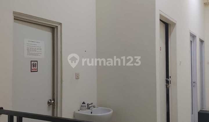 Strategic Ex-Bakery Shop House in Gresik City 2