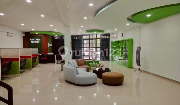 Komersial Jl Sumatera