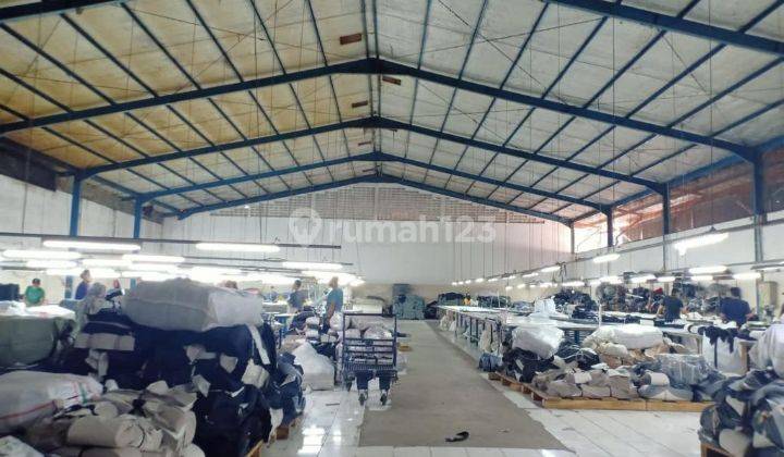 Tinggi Plafon Diatas 8m Kontainer 40 Feet, Sini Yuk Keren Abis Nih Pabrik di Raya Nanjung Cimahi 9