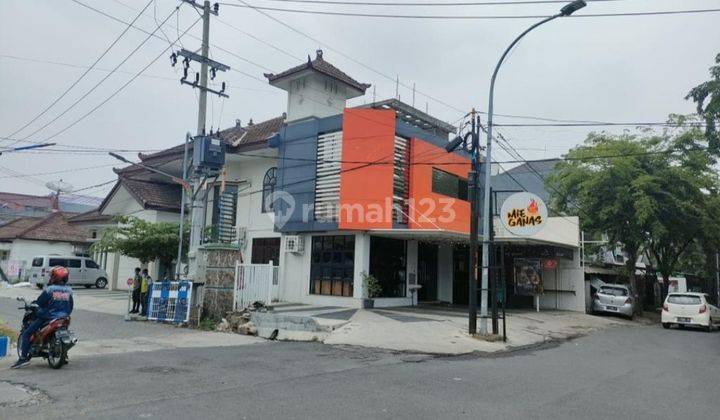 Resto Cantik Aktif 2 lantai  di raya Klampis Surabaya 1