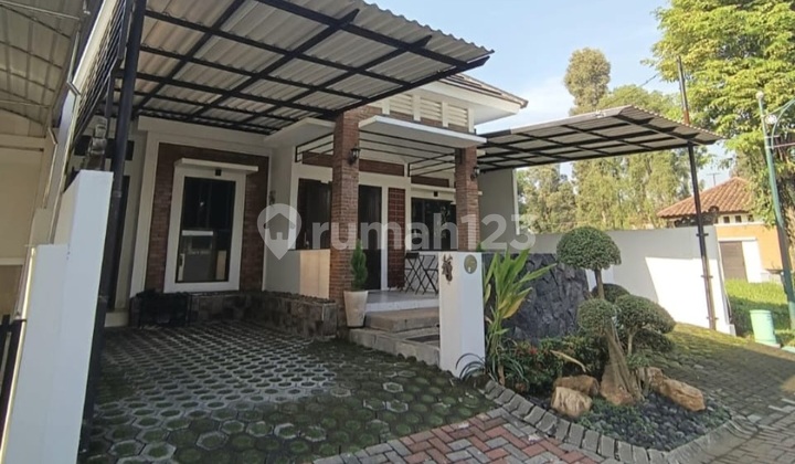Rumah Cantik Model Bali Citraland