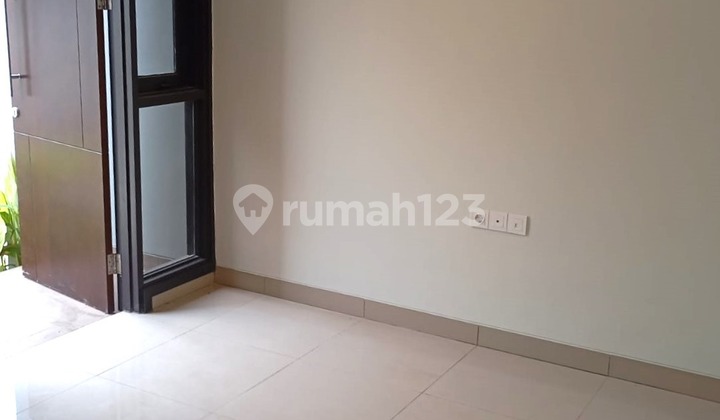 Rumah 2lt 5x11 55m type 2KT Cluster Regia SCG Summarecon Crown Gading Bekasi 2