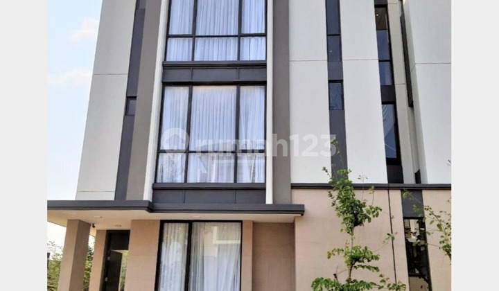 Rumah Eksklusif lebar 8 type cluster Sentarum Asya JGC Jakarta Garden City