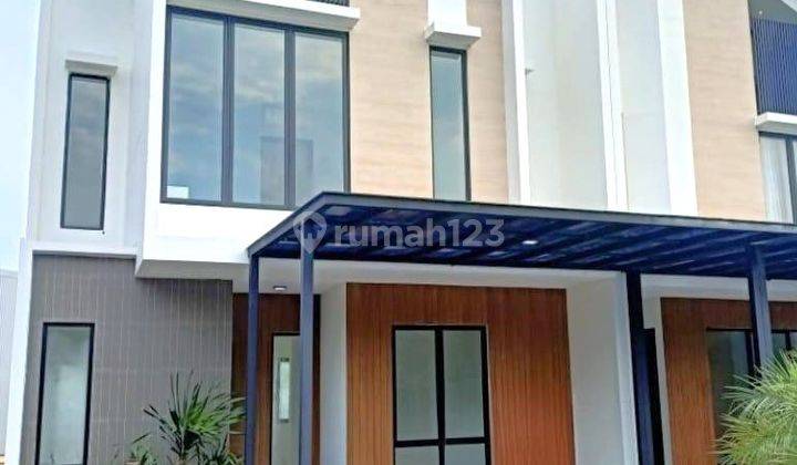 Rumah 2lt +attic 8x15 4kt Cluster Essence Jgc Jakarta Garden City 1