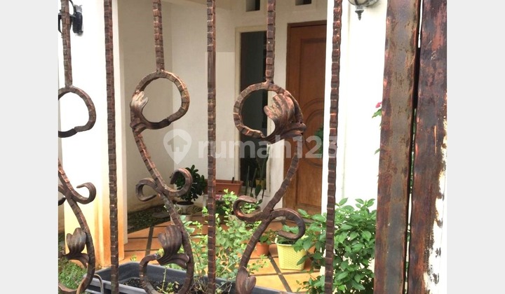 Rumah 2Lt Siap Huni Luas 235M Pulogadung Jakarta Timur 2