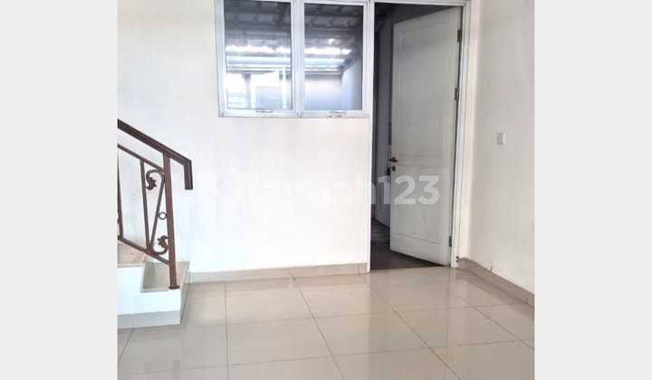 Rumah 2lt 6x15 90m type 2KT Cluster La Seine JGC Jakarta Garden City