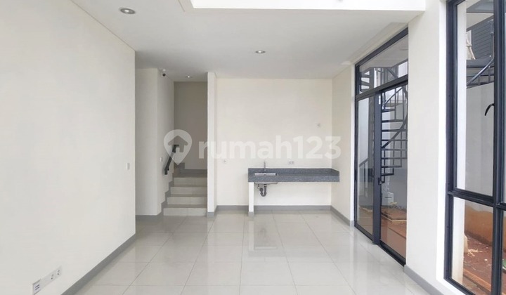 Unit ready Rumah 7x14 3KT Cluster Sentarum Asya JGC Jakarta Garden City 2