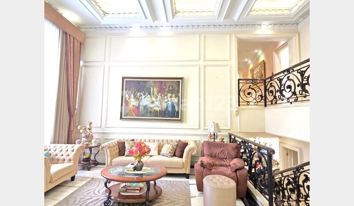 A fully renovated 2-story house 14x22 310m² in Palm Spring Cluster, JGC Jakarta Garden City