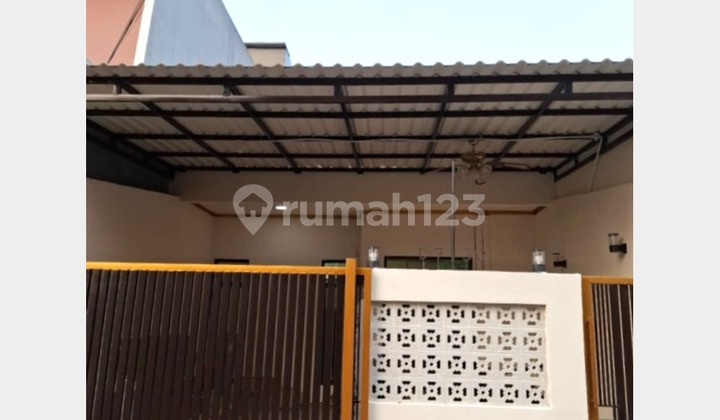 Rumah siap huni luas 90m type 3KT Metland Menteng Cakung  2