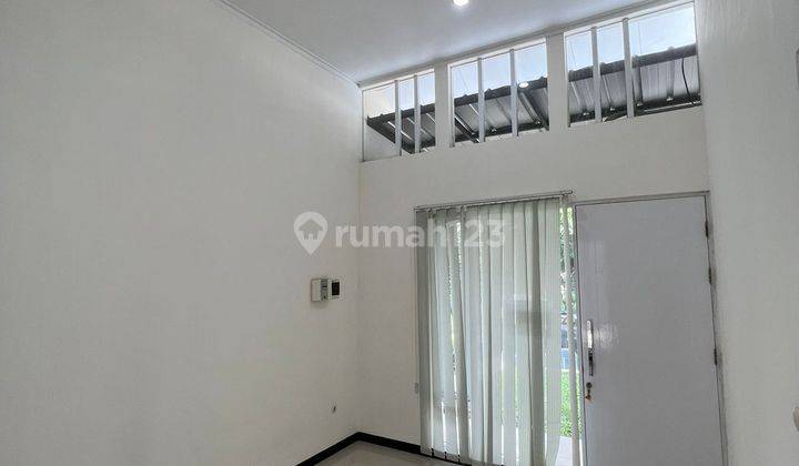 Rumah Minimalis Nyaman di Redwood Taman Kopo Indah V 1