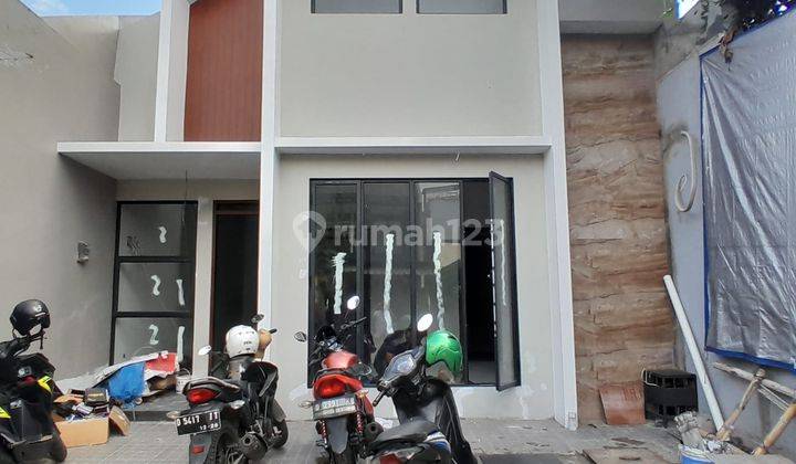 Rumah Baru Minimalis Nyaman di Singgasana Pradana 1