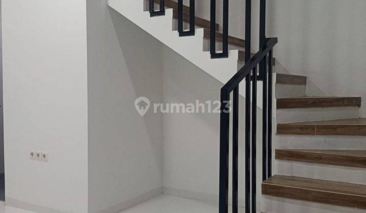 Rumah Baru Modern Minimalis 2 Lantai di Komplek Leuwisari Bandung 2