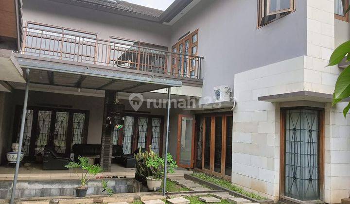 Rumah Mewah Cantik Strategis di Tubagus Ismail Bandung 1