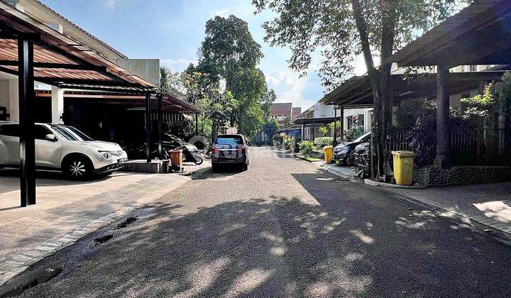 Rumah 2 Lantai Mewah Dalam Townhouse Di Kemang Jakarta Selatan 2