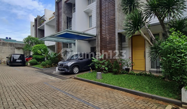 Rumah Bagus Dlm Town House Nyaman di Bangka, Kemang