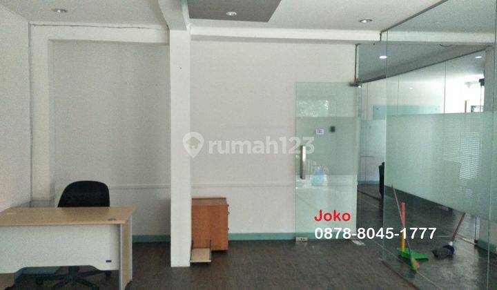 Rumah Kantor Kebayoran Baru Jl. Mendawai, Jakarta Selatan 2