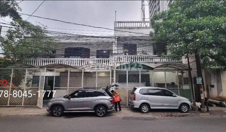 Rumah Lama Area Komersial Cassablanka, Tebet, Jakarta Selatan 1