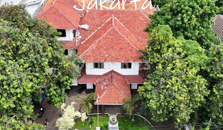 Gedung area Istimewa Jalan Utama Menteng, Jakarta Pusat Gedung area Istimewa Jalan Utama Menteng, Jakarta Pusat