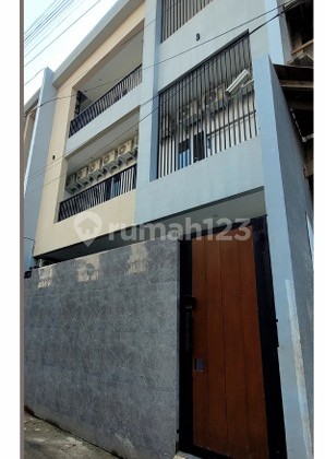 Rumah Kost Baru 60 Kamar Omset 150Jt/Bln di Kemanggisan, Jakbar