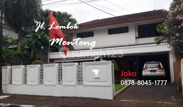 Rumah Asri Area Elit Jl. Lombok, Menteng, Jakarta Pusat