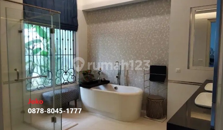 Rumah Mewah area Elit Jl. Cimahi, Menteng, Jakarta Pusat