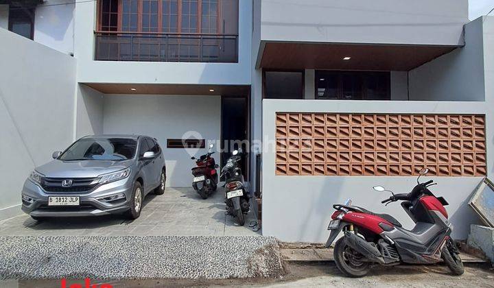 Rumah Baru dan Mewah Komplek area Jl. Sadar, Ciganjur, Jagakarsa 2