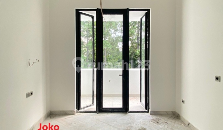 Rumah Baru 3,5 Lt Design American Klasik ada Lift dan Pool, Tebet 2