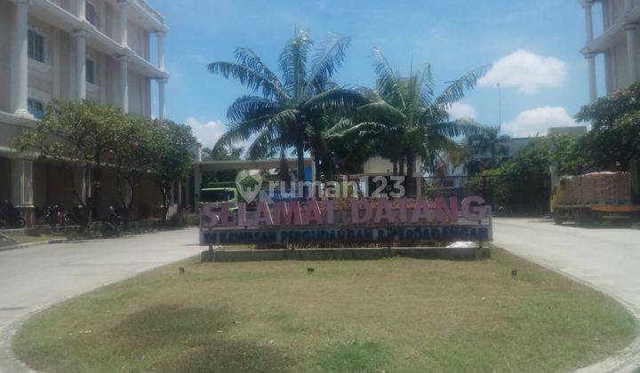Disewakan kavling di Komplek Pergudangan Sentra Niaga, Kota Harapan Indah. Bekasi

Luas tanah 1.307 mtr.

Cocok utk digunakan sebagai workshop, gudang maupun pabrik.

Lokasi strategis dalam kawasan industri Sentra Niaga 3