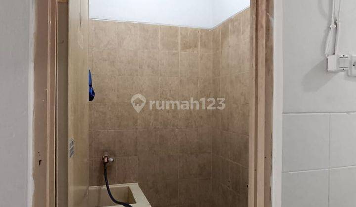 Disewakan Ruko 3 lantai siap pakai, Cocok buat kantor, coffee shop di Boulevard Harapan indah Bekasi 3