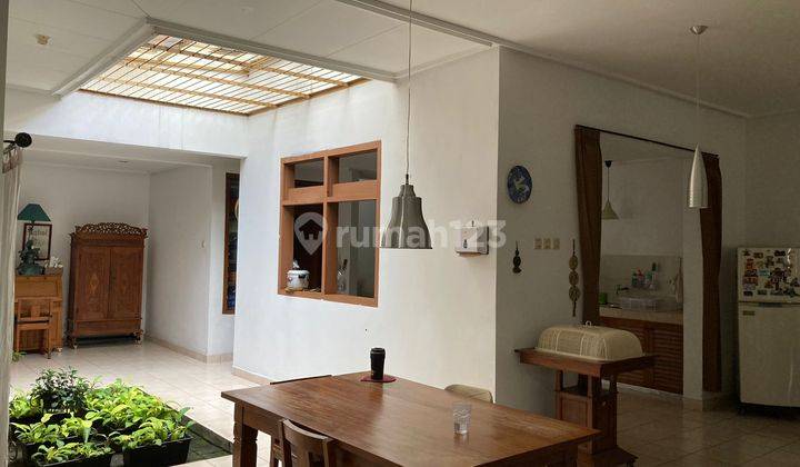 Rumah Bagus di Komp Cikutra Strategis Dan Asri 10