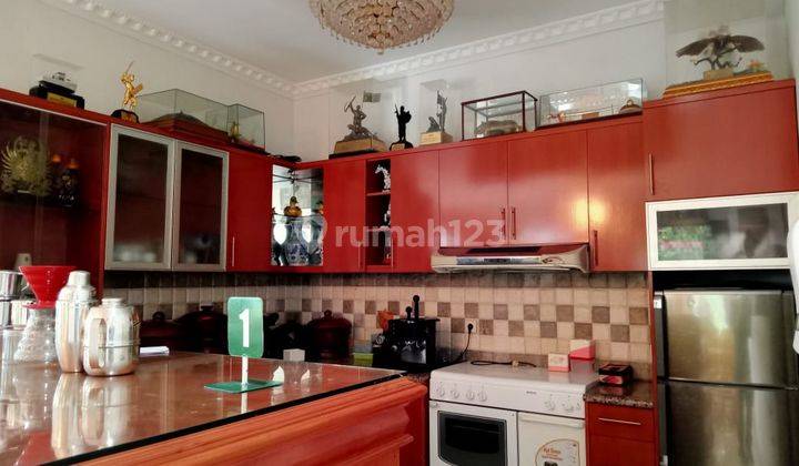 Rumah Villa Plus Cafe di Sindanglaya Arcamanik Bandung 3