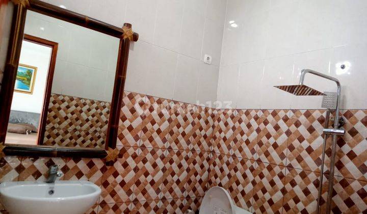 Rumah Villa Plus Cafe di Sindanglaya Arcamanik Bandung 10