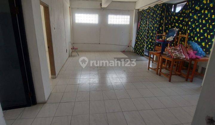 Disewakan Ruko Tiga Gandeng di Bandengan Jakarta Utara 8