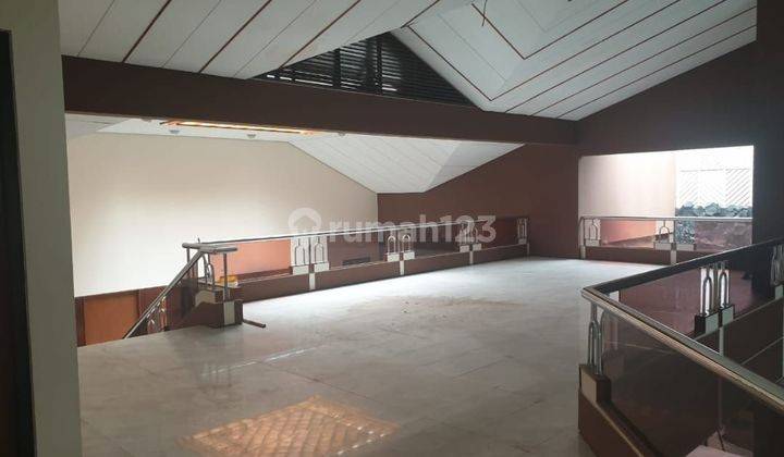 Disewakan Cepat Rumah Luas Strategis Di Kebayoran Lama Jakarta  2