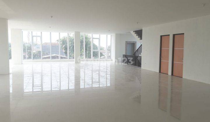 Dijual Gedung Kantor Baru Di Matraman Jakarta 2