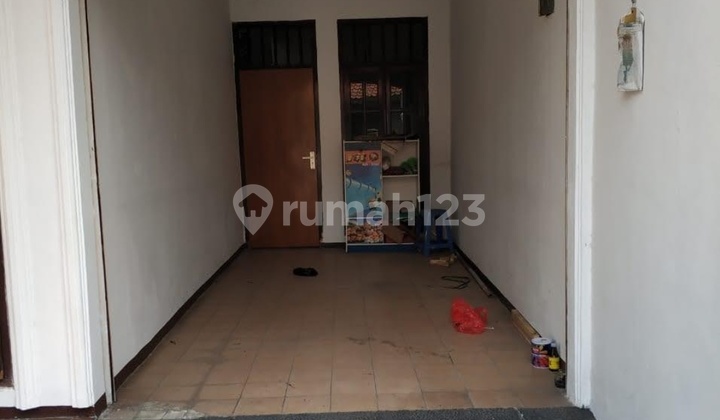 Rumah Disewakan Asri Strategis di Tebet Jakarta Selatan 2