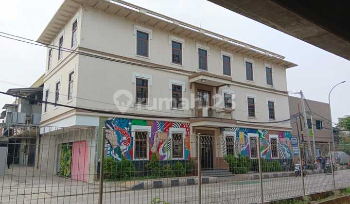 For Rent 3-Story Office Building in Jatinegara, East Jakarta For Rent 3-Story Office Building in Jatinegara, East Jakarta