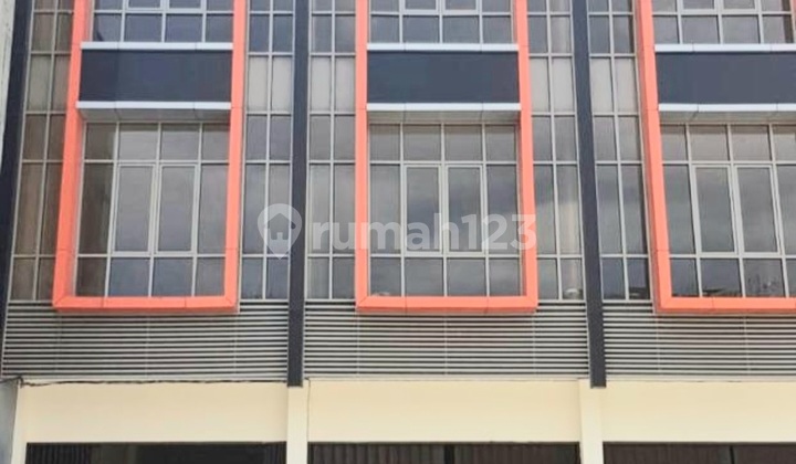 For Sale Rawamangun 4 1/2 Floor Shop House with Spacious Parking Rawamangun For Sale Rawamangun 4 1/2 Floor Shop House with Spacious Parking Rawamangun