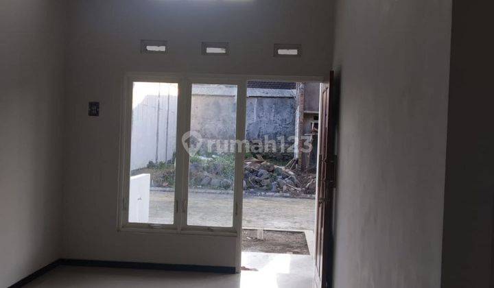 Rumah 2 lantai shm  kawasan kost di Joyoagung malang 2