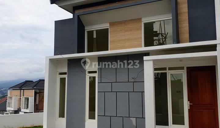 Rumah baru SHM dekat wisata taman bunga jatimpark batu 1