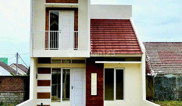 Rumah 2 lantai lokasi strategis dekat alun alun pusat kota malang 