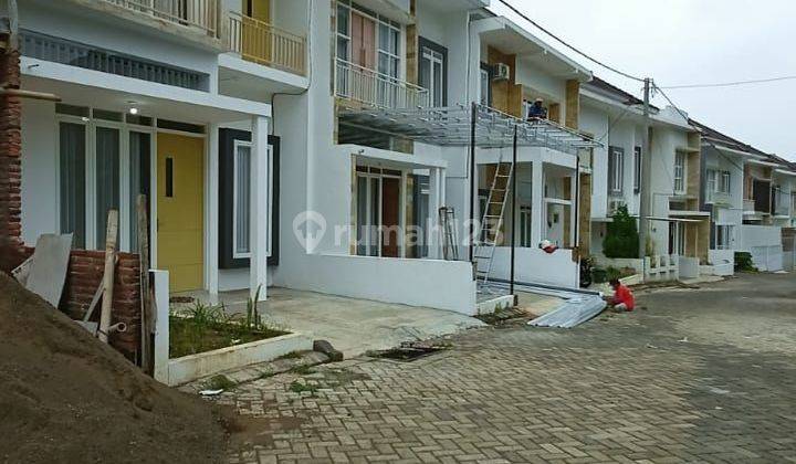 Rumah 2 Lantai shm lokasi strategis view pegunungan poros jalan dau  2