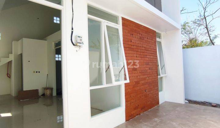 Rumah shm modern scandinavian 1.5 lantai lokasi strategis kawasan bisnis cafe dan kost kost an brawijaya malang  2