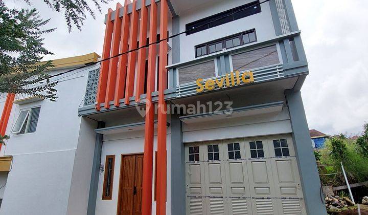 Rumah villa bagus 2 lantai depan wisata petik apel batu 1