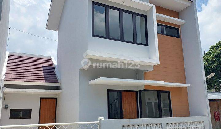 Rumah mewah 2 lantai siap huni kawasan bisnis dan kampus unmer malang  2