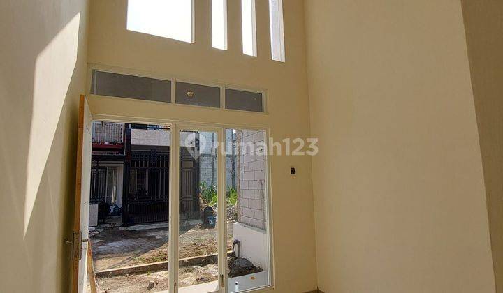 Rumah minimalis shm lokasi strategis dekat bandara dan exit tol malang 2