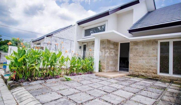 Rumah Bagus Minimalis Modern Dekat Ijen Kota Malang 2