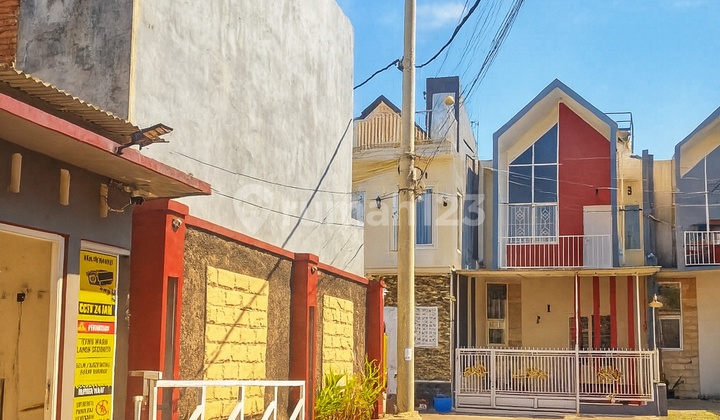 Rumah Depan Cluster Aman 24 Jam - Siap Untuk Usaha Dan Tinggal 2