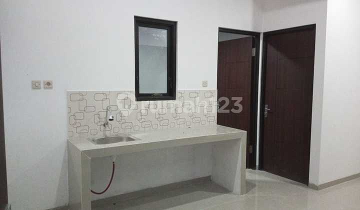 Serene & Exclusive Residence in Singgasana Village Batu – Experience a Daily Vacation with Mountain Views 2