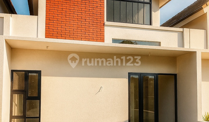 Ready-to-Occupy House with One Gate System – 0 Kepuharjo Main Road, Near Umm Malang